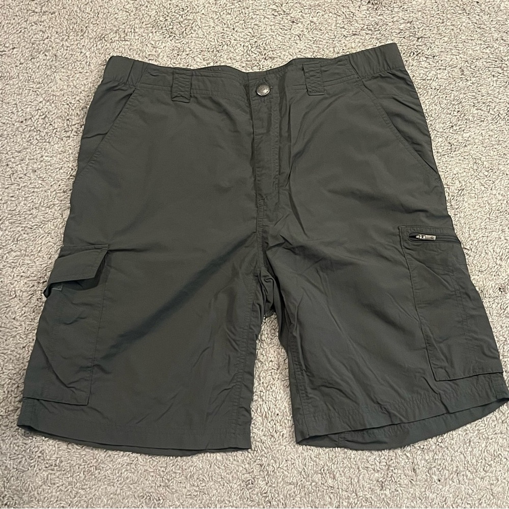 Men's Gray Omni Shade Shorts